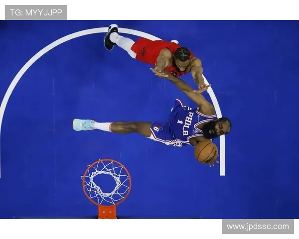 费城76人迎战东部强队,季后赛争夺战火热开打 费城76人迎战东部强队,季后赛争夺战火热开打