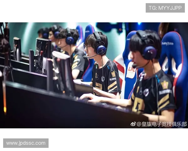 CSGO最新力量排行榜揭晓RNG战队荣登第七位引发热议 CSGO最新力量排行榜揭晓RNG战队荣登第七位引发热议