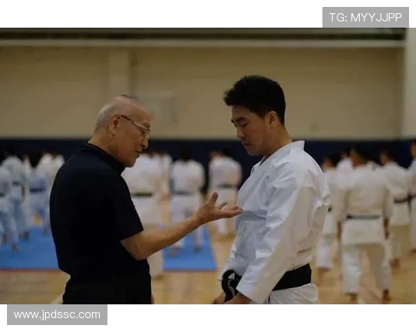 张磊专访：从排球新星到传奇教练的心路历程回顾