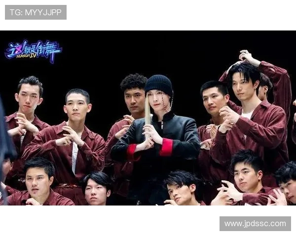 深圳街舞队的战术体系与控制策略探索与实践分析 深圳街舞队的战术体系与控制策略探索与实践分析