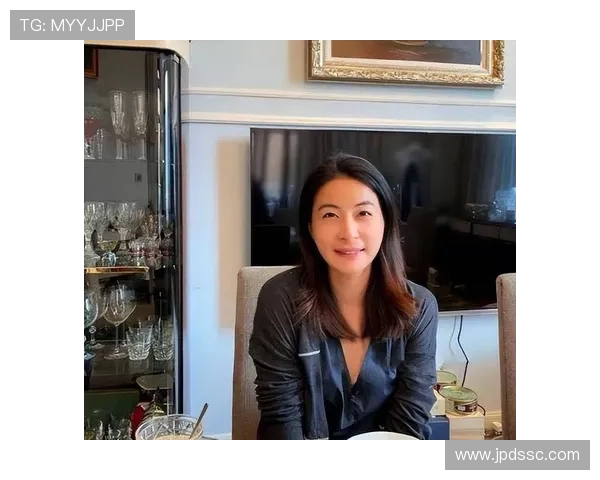 郭晶晶从跳水女皇到贤妻良母的人生转变与家庭幸福故事 郭晶晶从跳水女皇到贤妻良母的人生转变与家庭幸福故事