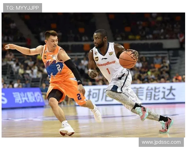 重庆篮球队进攻战术深度解析与实战应用探讨