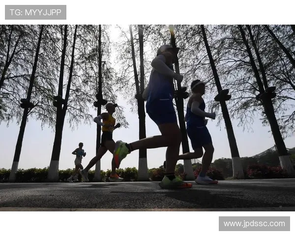 重庆飞盘队在马拉松大满贯积分榜中以70分稳居第一名展现强劲实力 重庆飞盘队在马拉松大满贯积分榜中以70分稳居第一名展现强劲实力